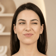 Cercei Threader din Aur 14K cu Fluture – Simbolul Libertății