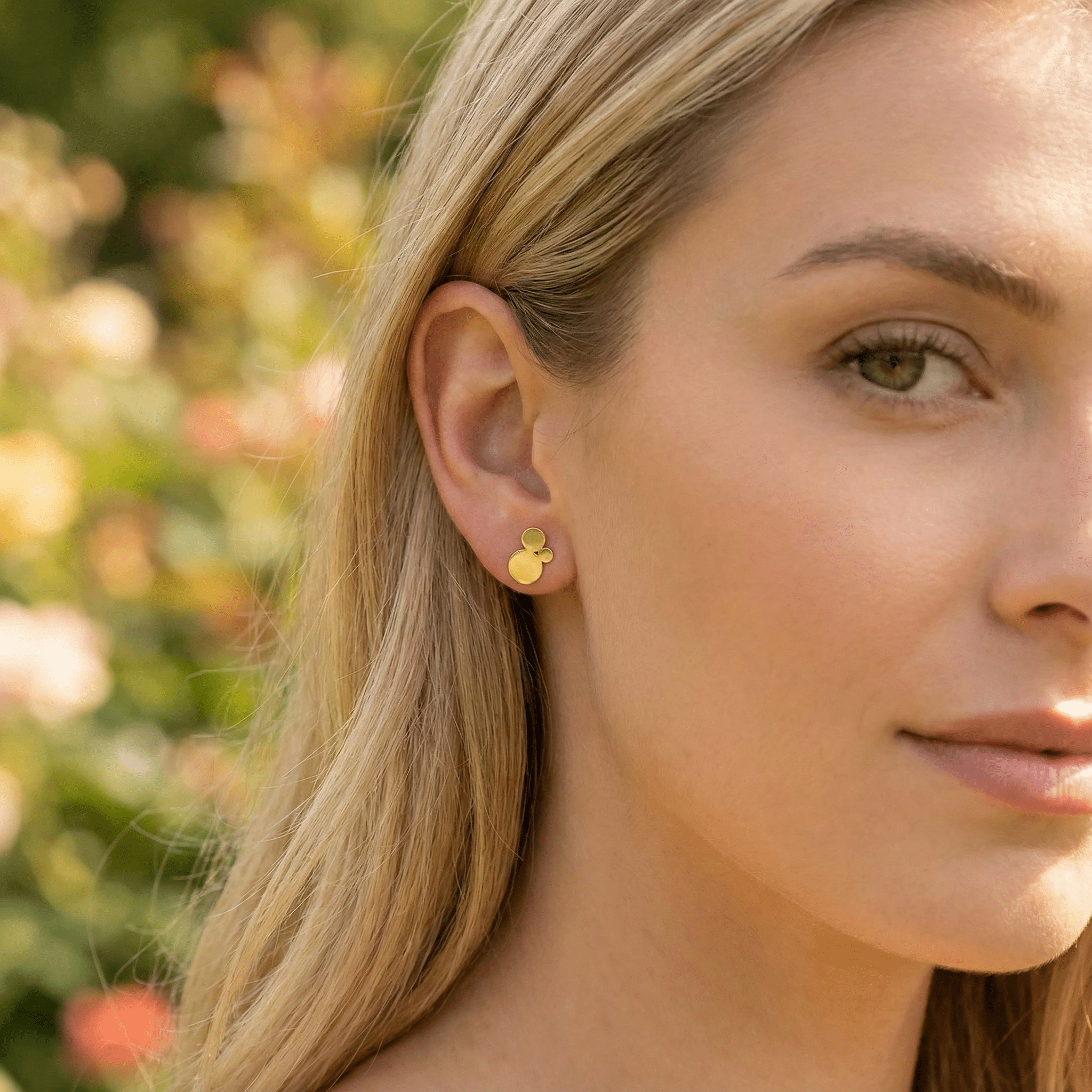 Cercei Stud din Aur 14K cu 3 Cercuri – Geometrie Infinită