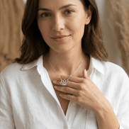 Lănțișor Argint 925 Floare de Lotus – Colier Simbol Renaștere și Puritate