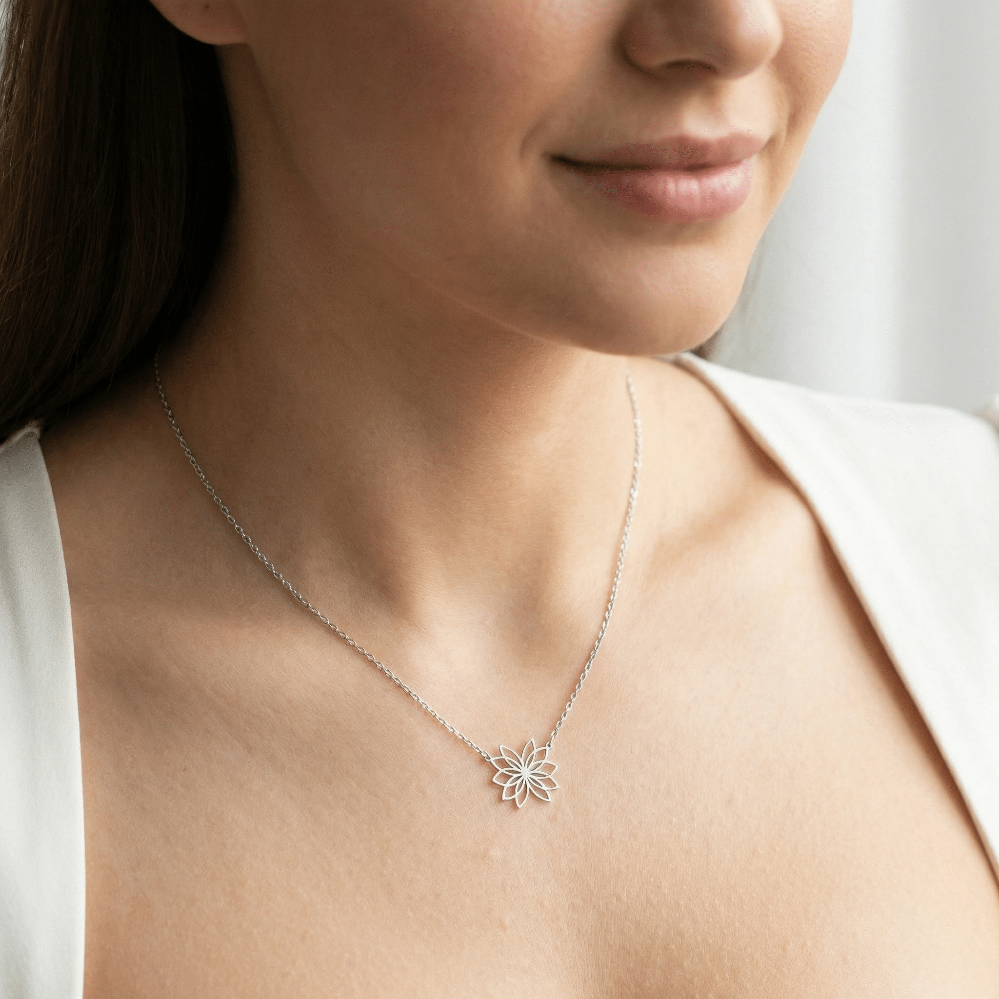 Lănțișor Argint 925 Floare – Colier Delicat Inspirat din Natură