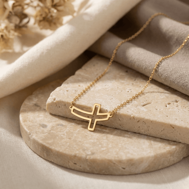 Lănțișor Cruce Decupată