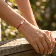 Brățară Aur 14K cu Șnur și Mașinuță – Cadoul Perfect pentru Băieței cu Garanție și Cutie Cadou