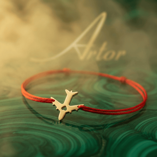 Brățară Aur 14K cu Șnur, Avion și Inimă – Cadou Simbolul Călătoriilor cu Garanție