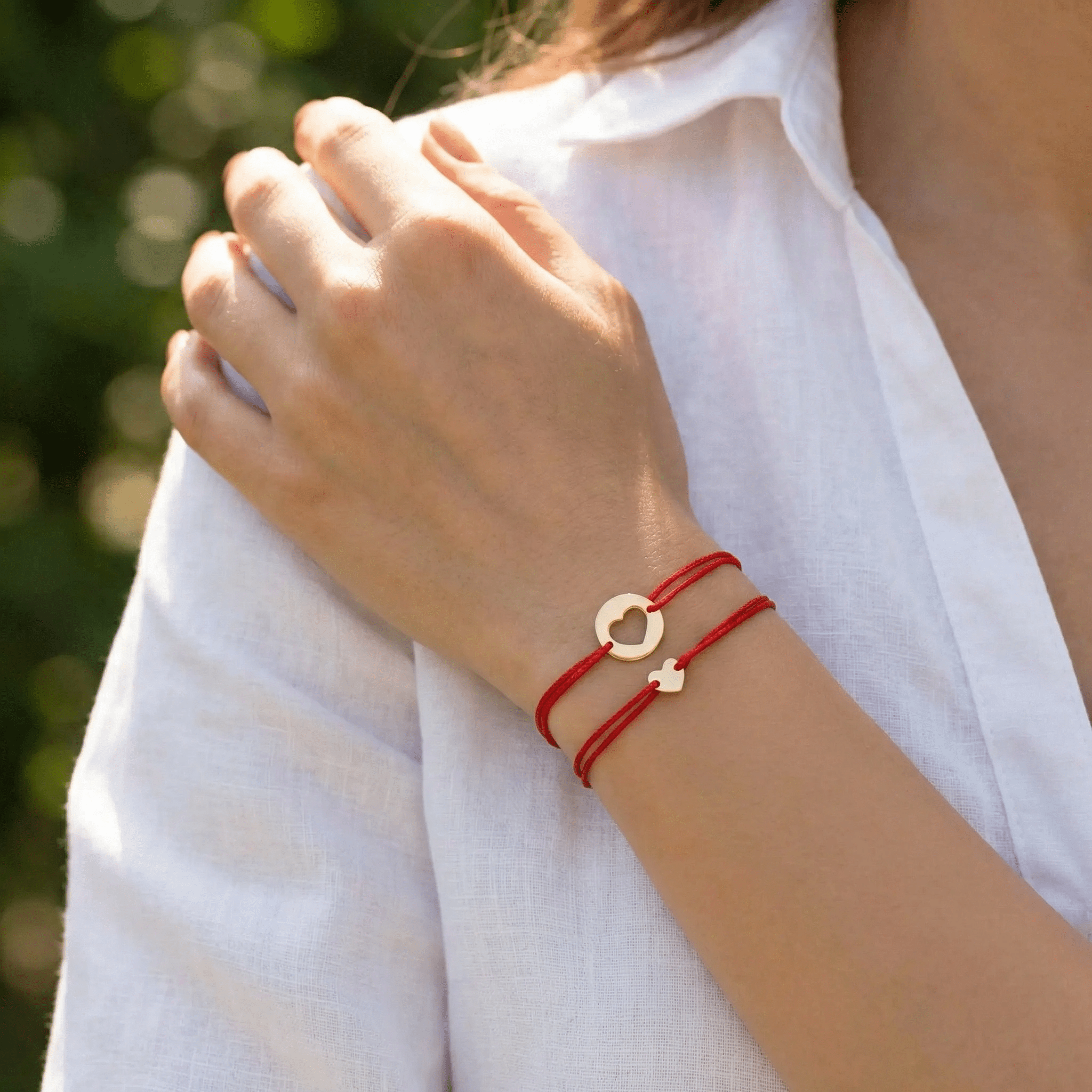 Set 2 Brățări Aur 14K cu Șnur și Inimi – Simbolul Conexiunii cu Garanție și Cutie Cadou