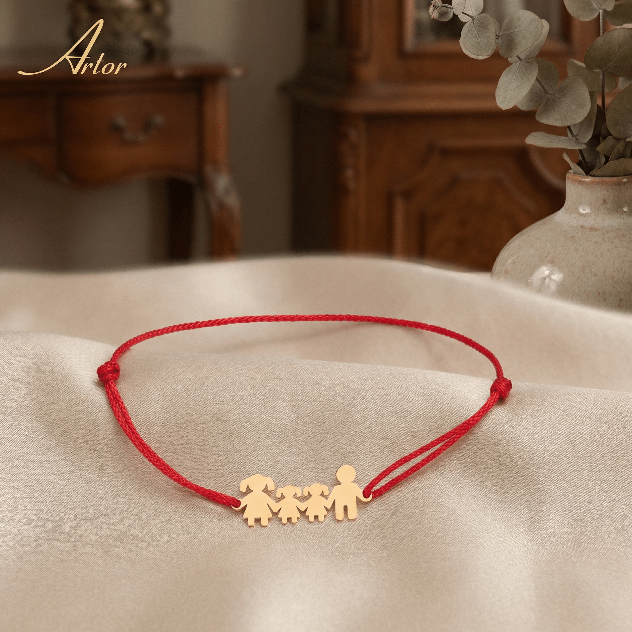 Brățară Aur 14K cu Șnur și Familie cu 2 Fetițe – Simbolul Unității cu Garanție și Cutie Cadou