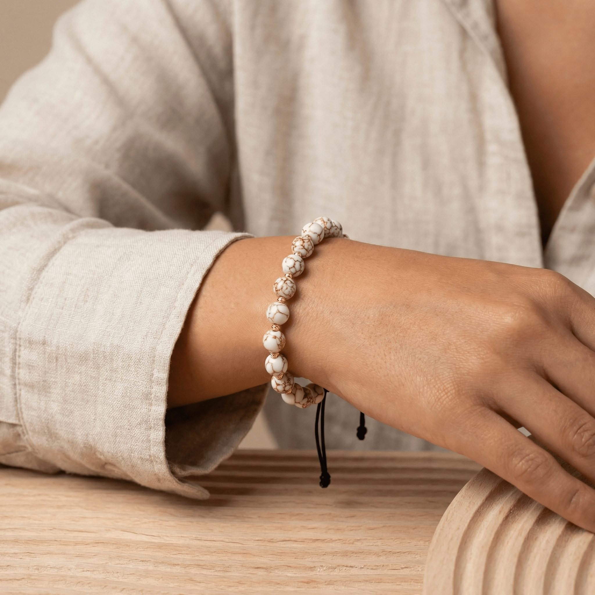 Brățară Aur 14K cu 5 Bile și Cristale 6.5mm – Accesoriu Statement Reglabil