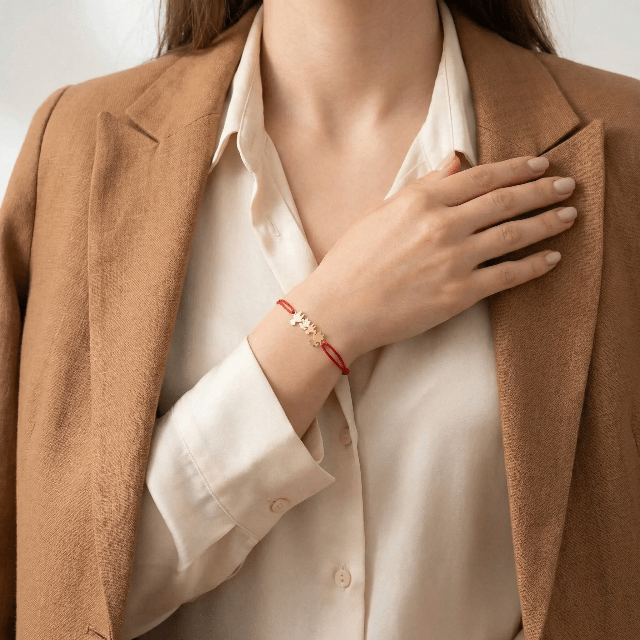 Brățară Aur 14K cu Șnur și Familie cu Băiețel și Fetiță – Simbolul Unității cu Garanție și Cutie Cadou