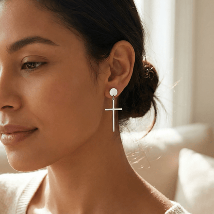 Cercei Argint 925 Lungi Cruce – Cercei Mici Argint Dama cu Lant si Fluturas