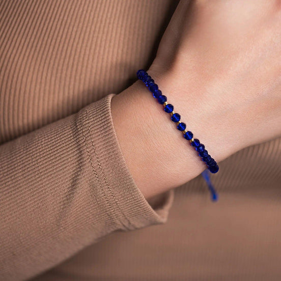 Brățară Aur 14K cu Șnur, 5 Bile Aur și Cristale Albastre – Contrast Royal Blue