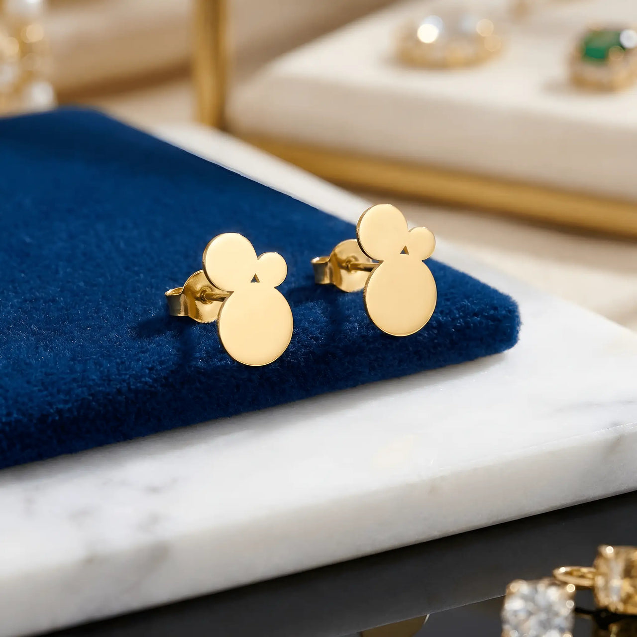 Cercei aur 14K stud trio cercuri pline suprapuse 11mm, siluetă verticală descrescătoare, finisaj oglindă