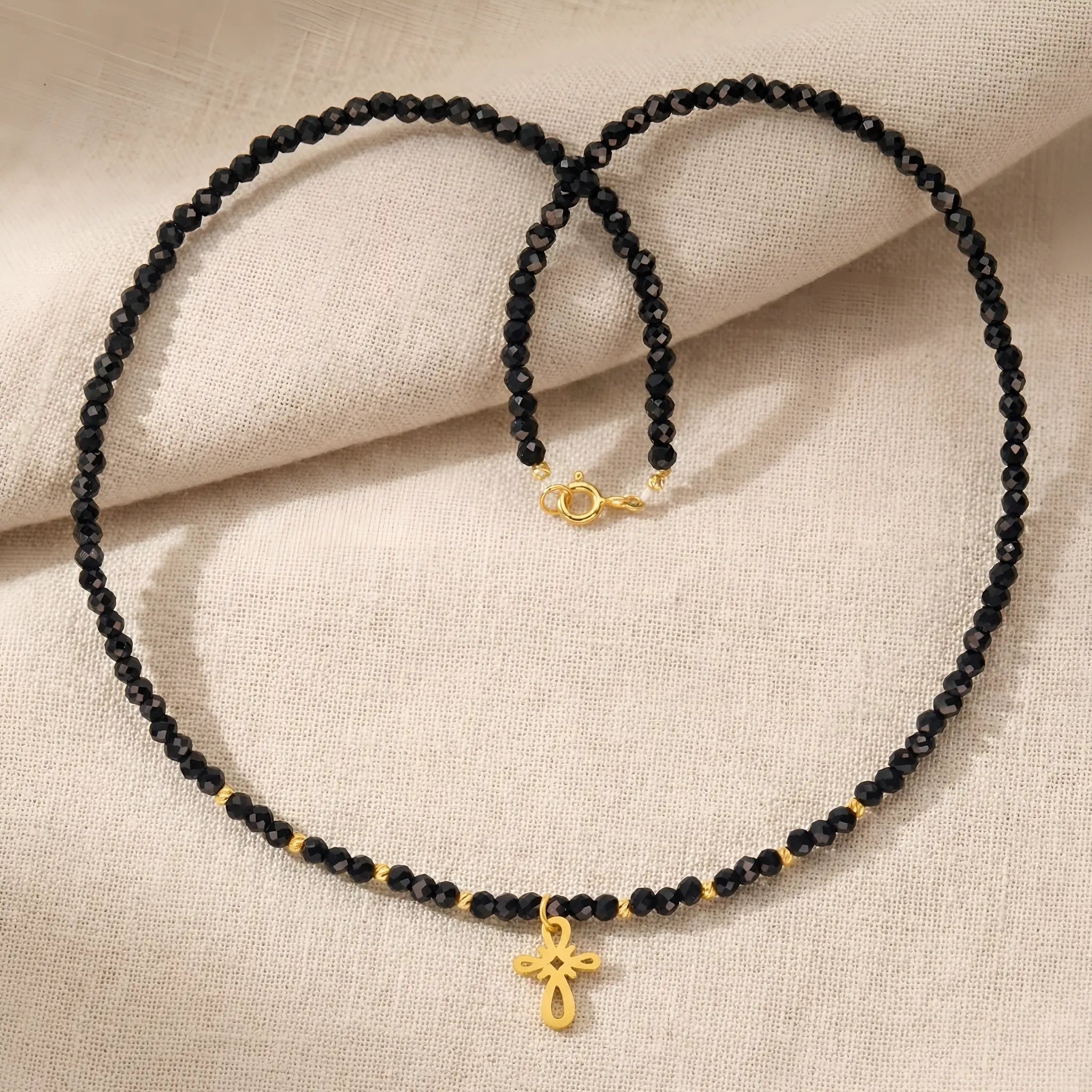 Colier Aur 14K pentru Femei cu Pandantiv Cruce și Cristale – Bijuterie de Lux în 6 Culori