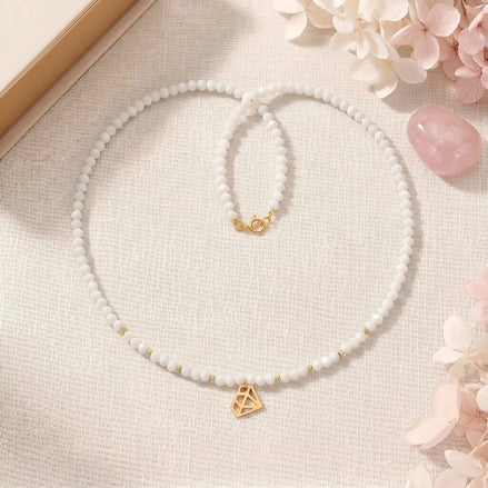 Colier choker aur 14k cu pandantiv diamant stilizat, cristale fațetate și bile de aur, lucrat manual