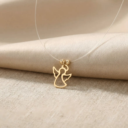 Colier Aur 14K cu Îngeraș pe Fir Transparent – Model Floating