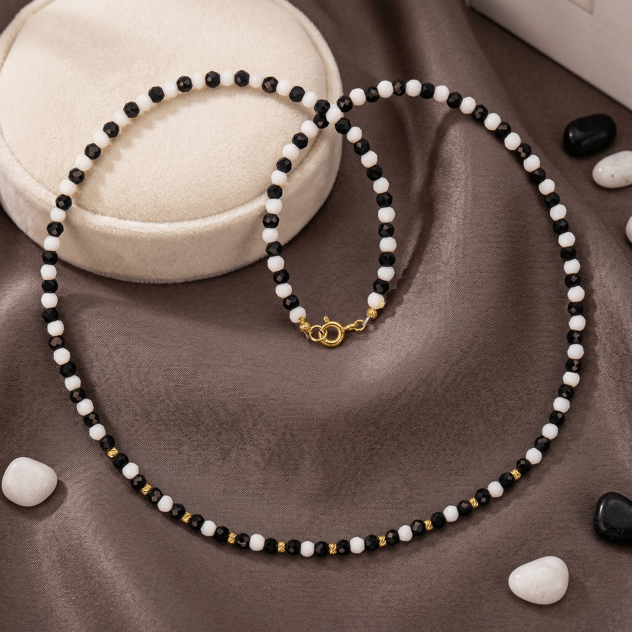 Colier Damă din Aur 14K cu Bile și Cristale Alb-Negru – Cadou Elegant de Lux